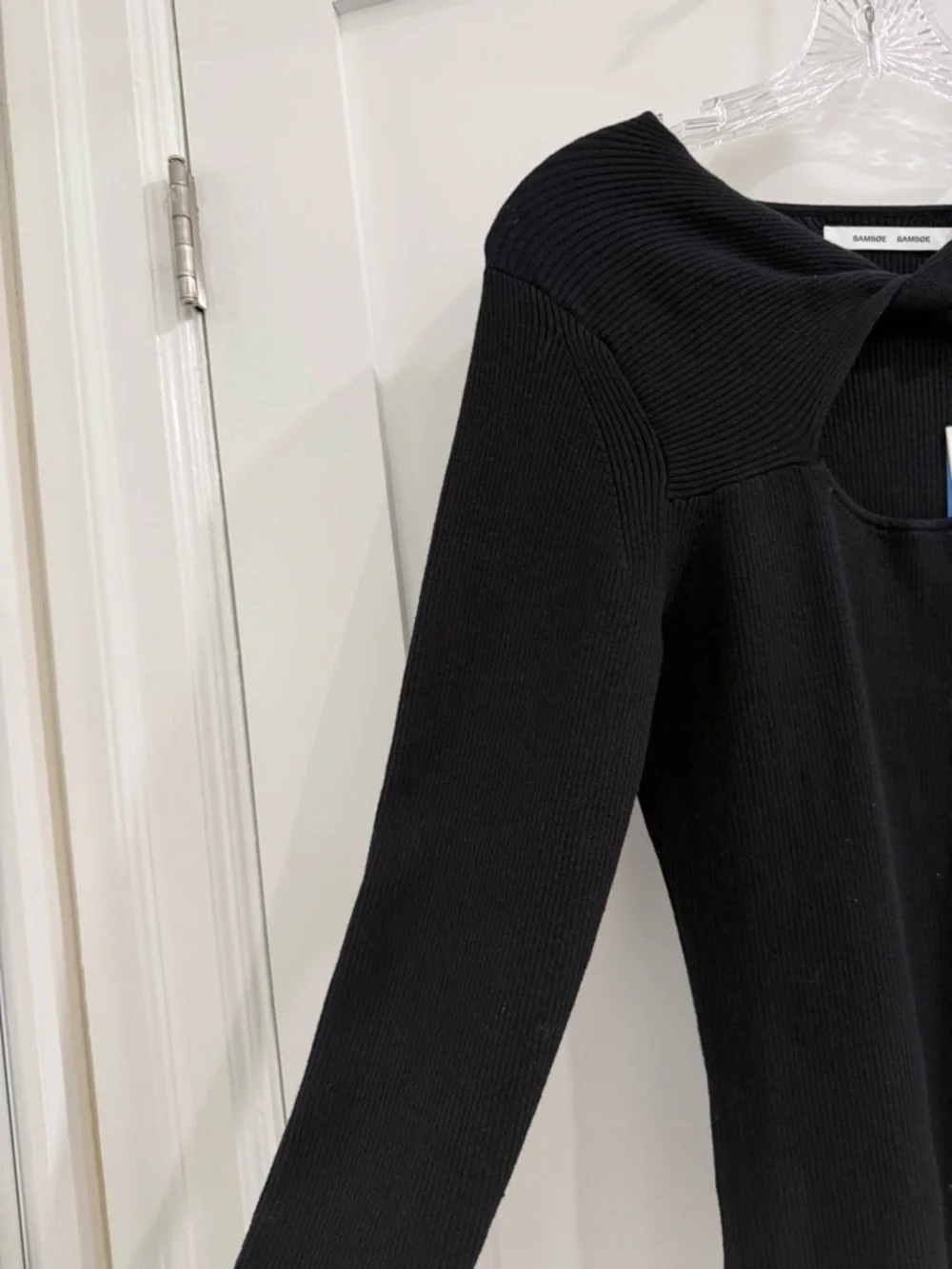 NWT SAMSOE Black ribbed cotton blend Eveley crew neck sweater w/ cut out (read)
